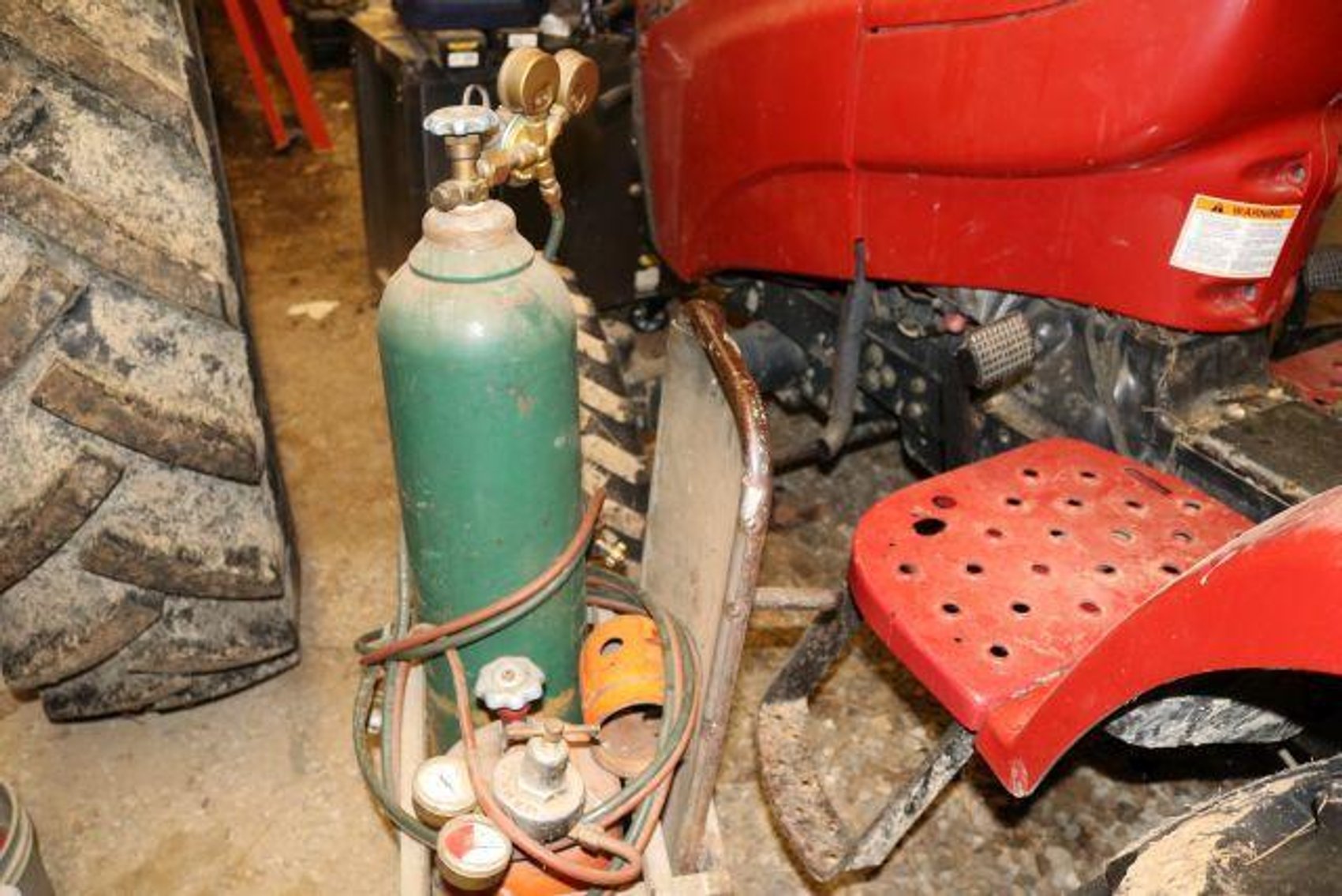 Image for HILTON FAMILY AUCTION