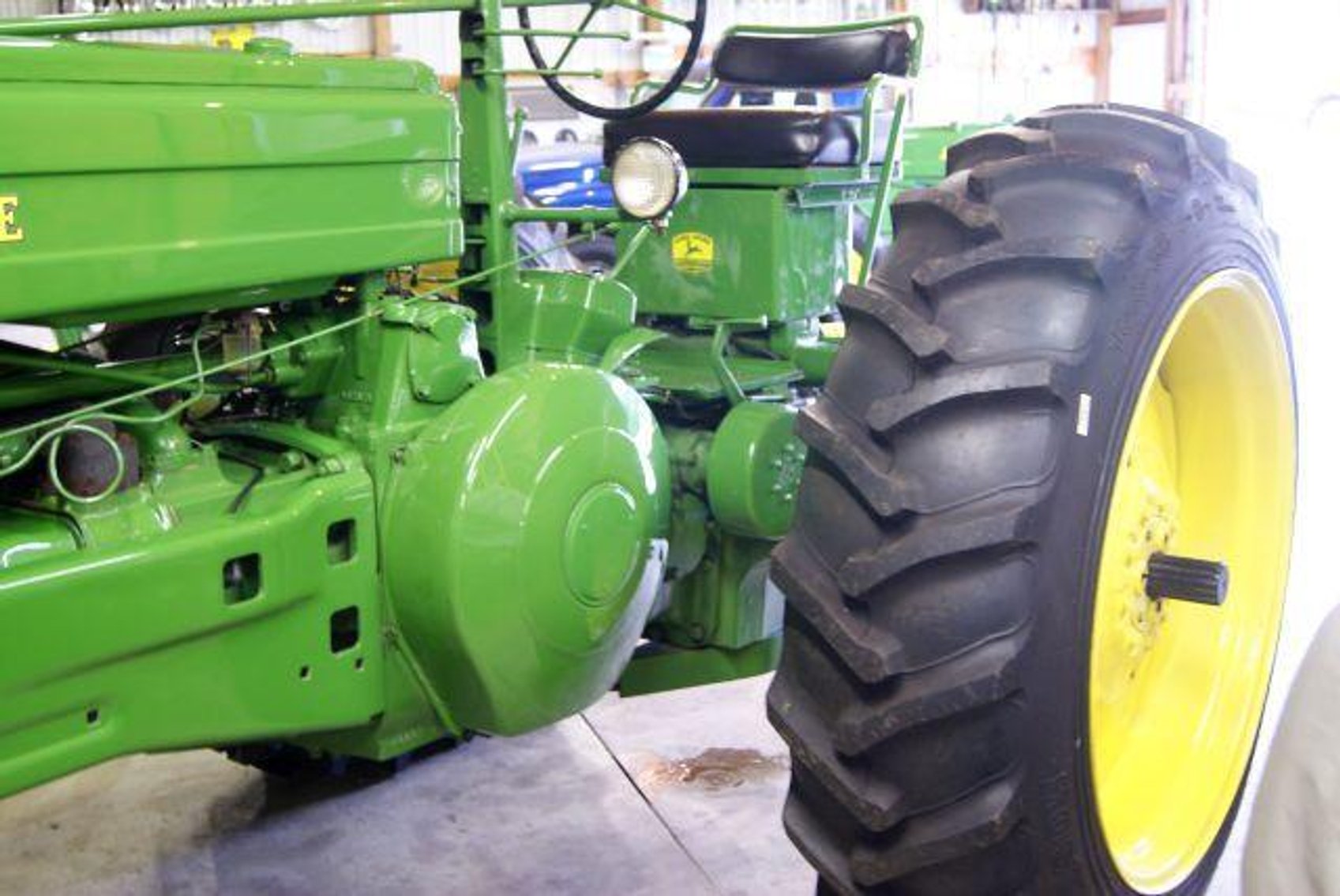 Image for ANTIQUE TRACTORS-TRUCK-MONACO 500