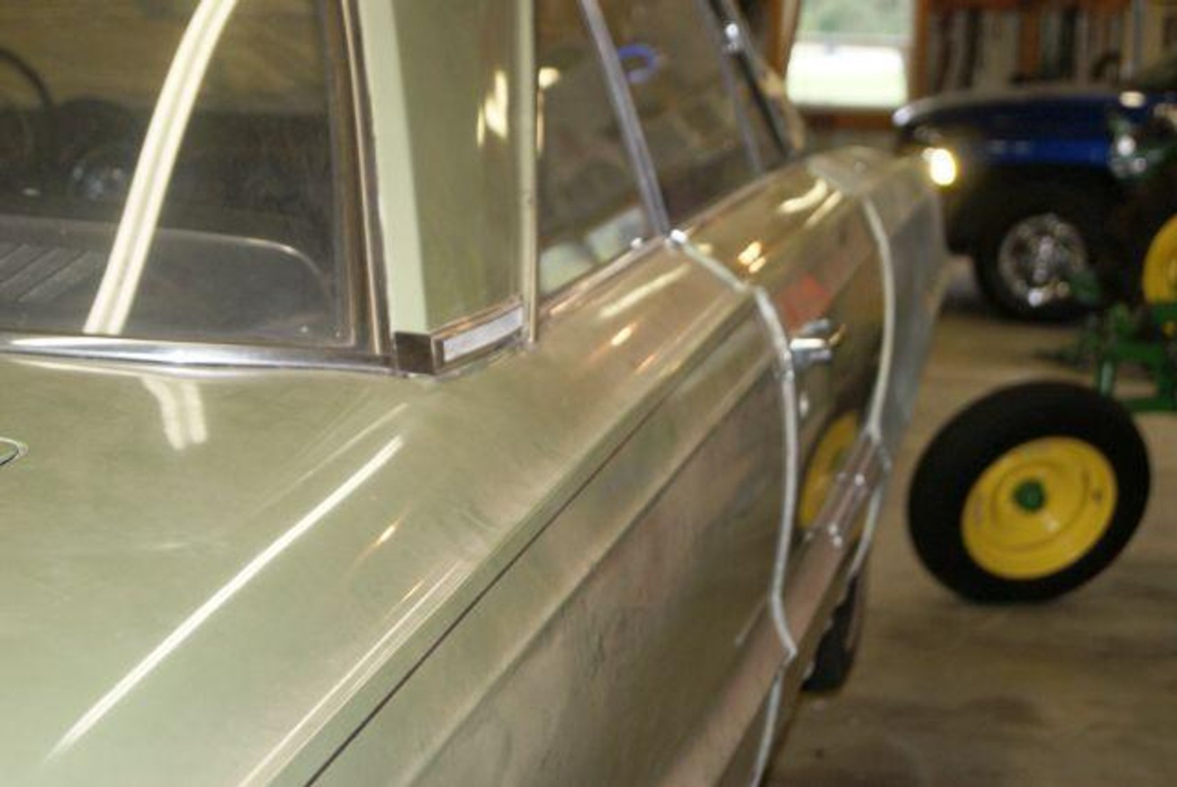 Image for ANTIQUE TRACTORS-TRUCK-MONACO 500