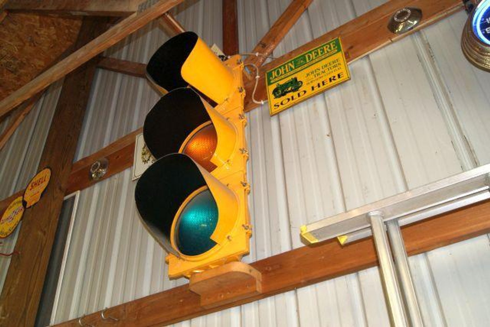 Image for ANTIQUE TRACTORS-TRUCK-MONACO 500