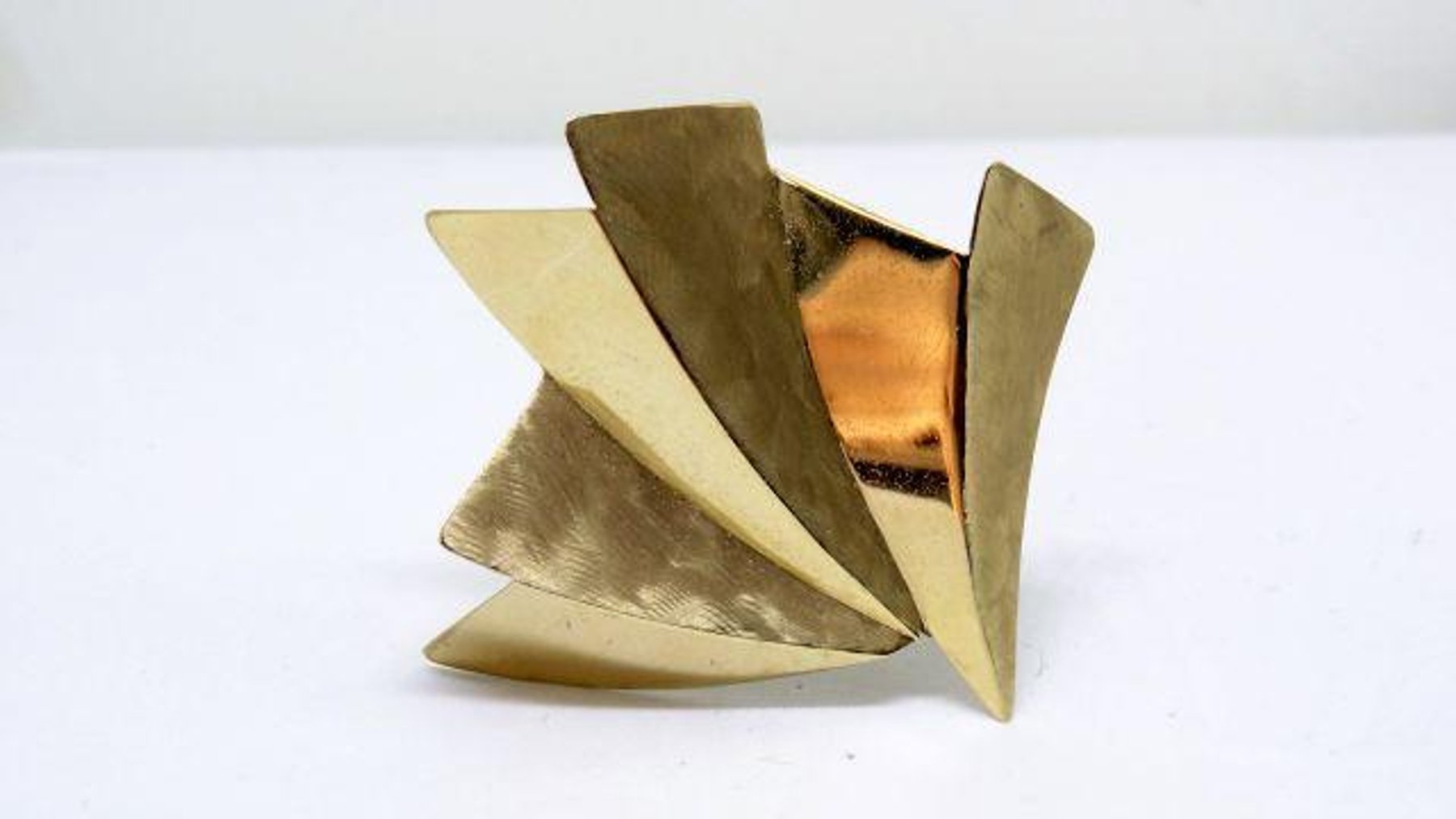 Image for JEWELRY-SEWING MACHINES-ARTWORK-FURNITURE-MANURE SPREADER