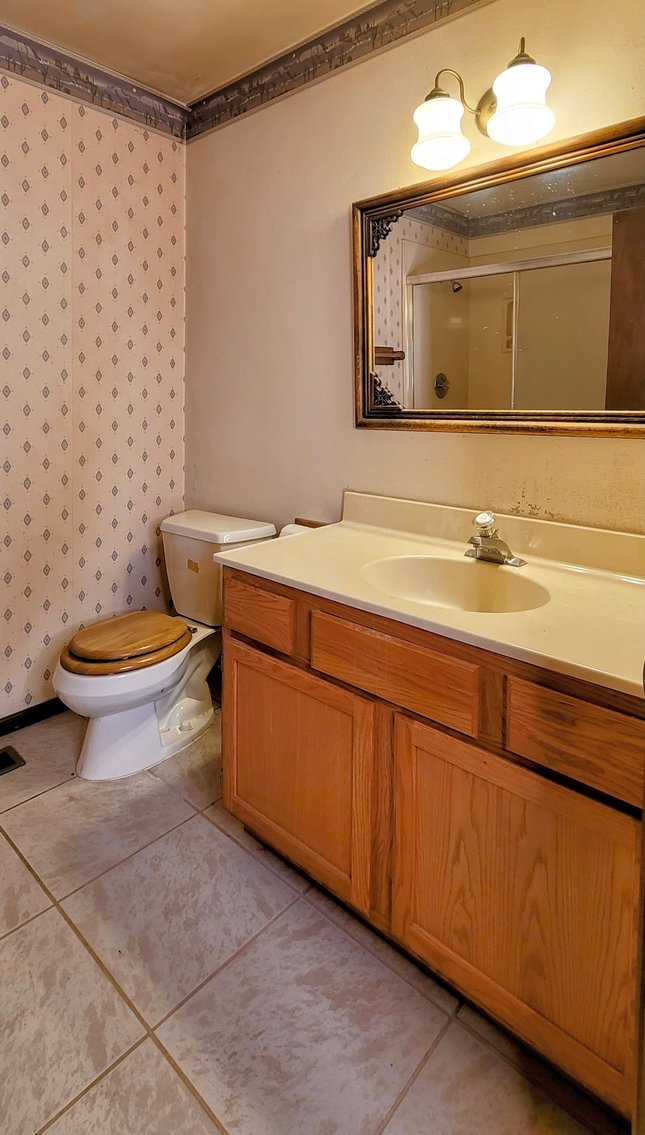 Image for SOLD Arrowwood Real Estate Auction