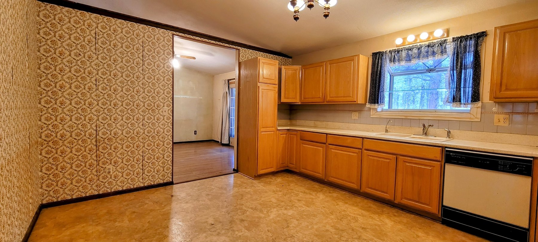 Image for SOLD Arrowwood Real Estate Auction