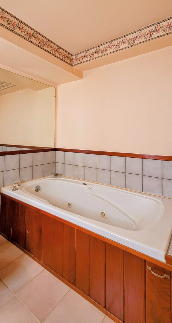 Image for SOLD Arrowwood Real Estate Auction