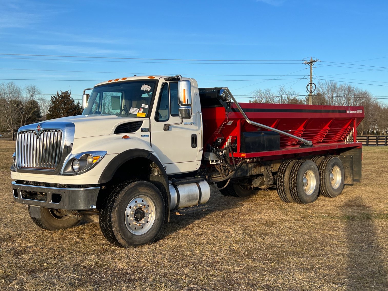Image for 2012 International WorkStar 7500 Truck with Salford BBI Endurance Spreader Body