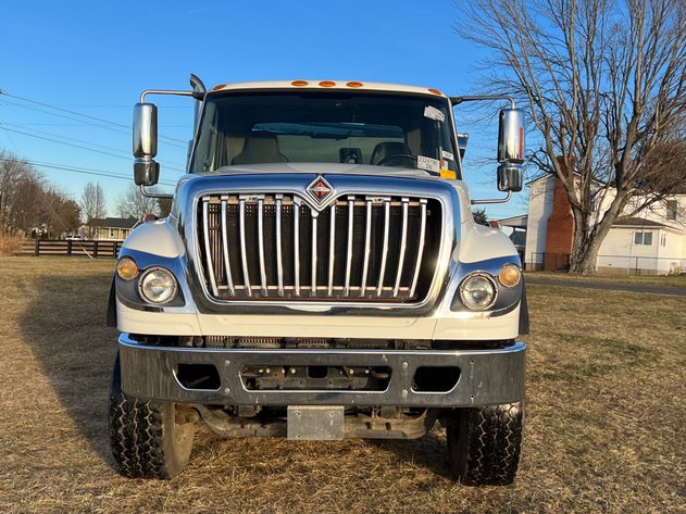 Image for 2012 International WorkStar 7500 Truck with Salford BBI Endurance Spreader Body