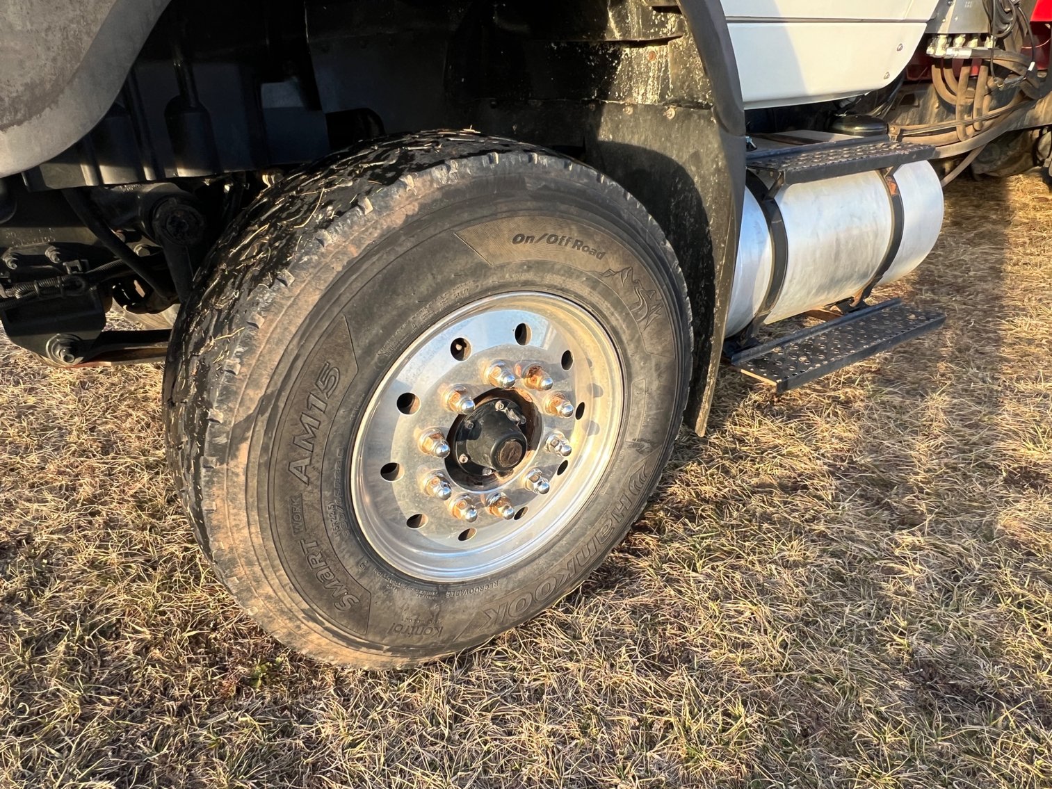 Image for 2012 International WorkStar 7500 Truck with Salford BBI Endurance Spreader Body