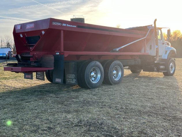 Image for 2012 International WorkStar 7500 Truck with Salford BBI Endurance Spreader Body