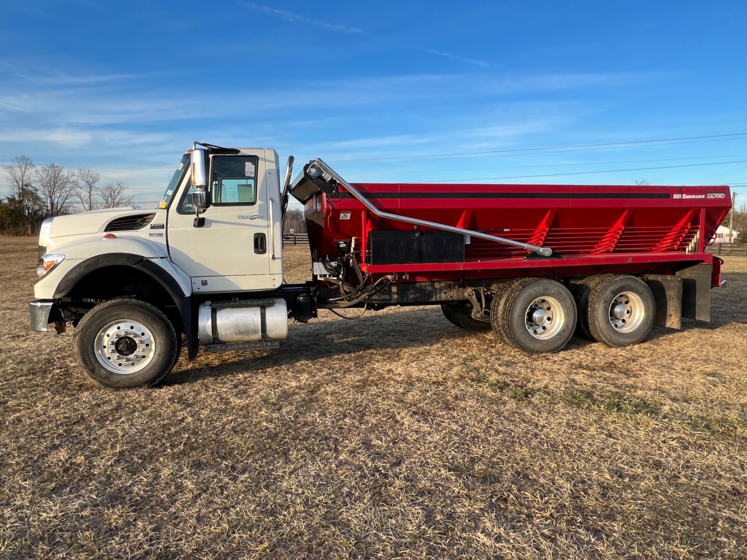 Image for 2012 International WorkStar 7500 Truck with Salford BBI Endurance Spreader Body
