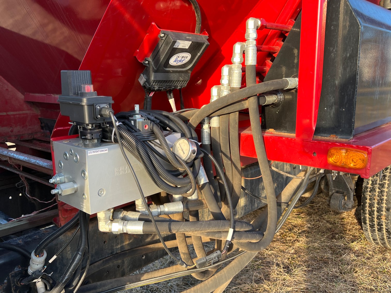 Image for 2012 International WorkStar 7500 Truck with Salford BBI Endurance Spreader Body