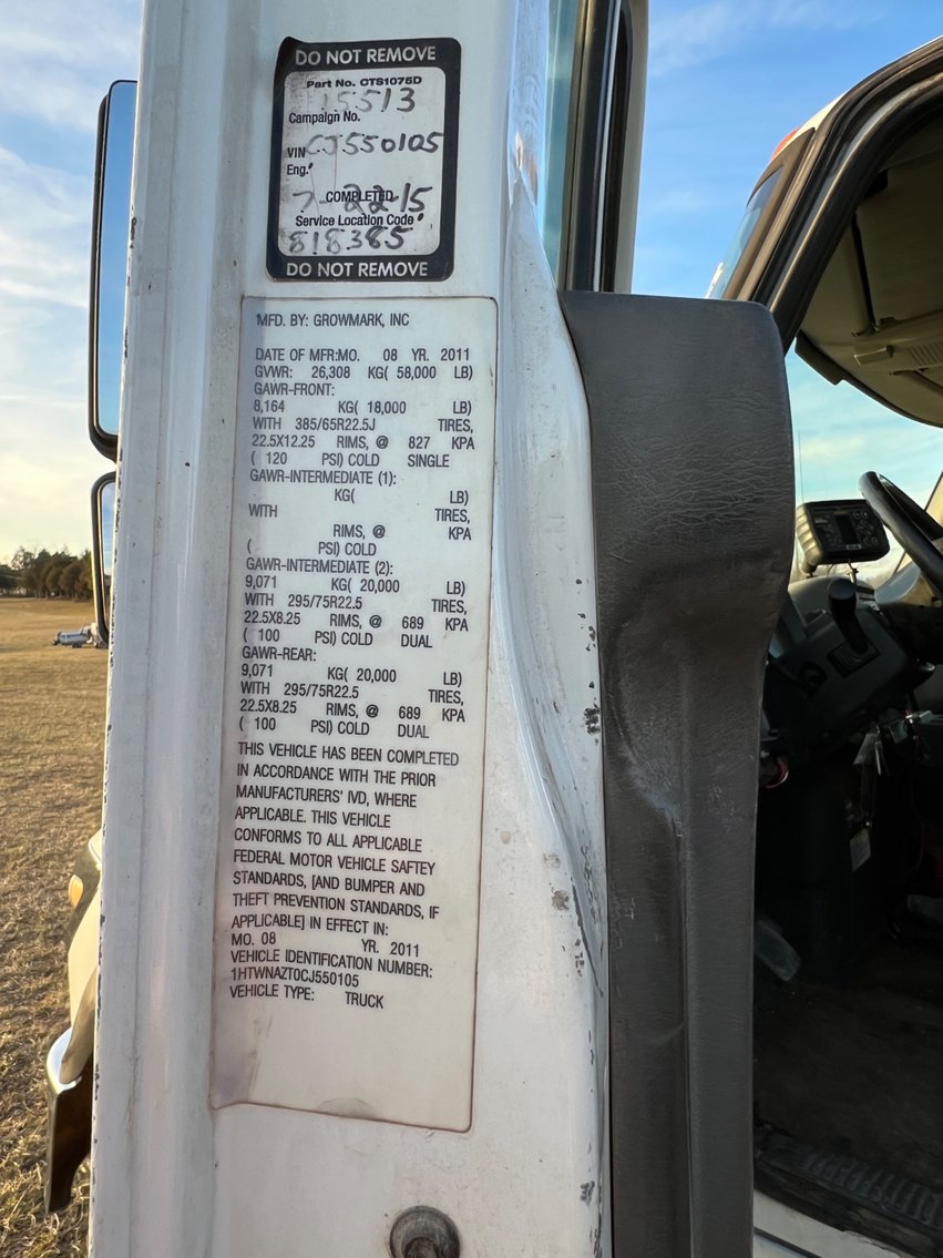 Image for 2012 International WorkStar 7500 Truck with Salford BBI Endurance Spreader Body