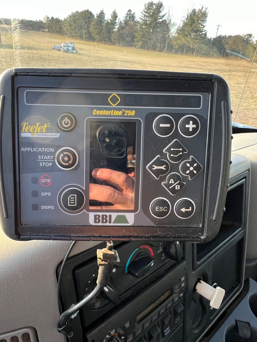 Image for 2012 International WorkStar 7500 Truck with Salford BBI Endurance Spreader Body