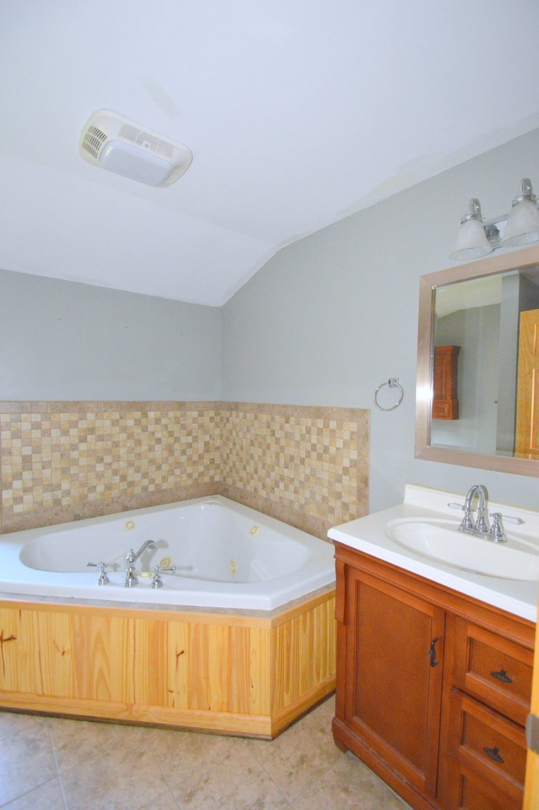 Image for Estate of Thomas Withers Real Estate Auction