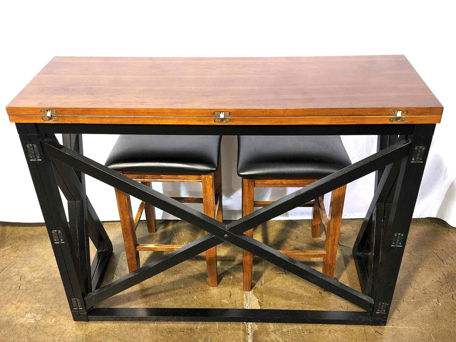 Image for Downsizing/Moving Online Auction For Vicky Dillion