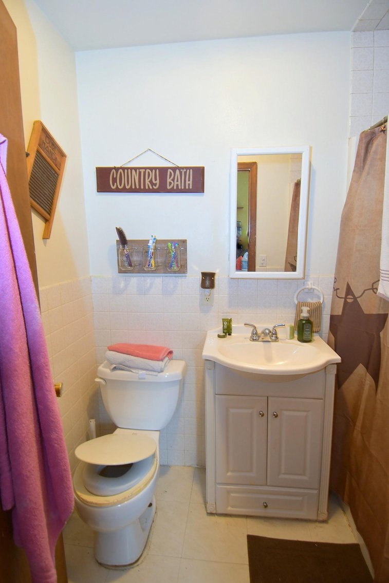 Image for Farm House Online Reserve Auction