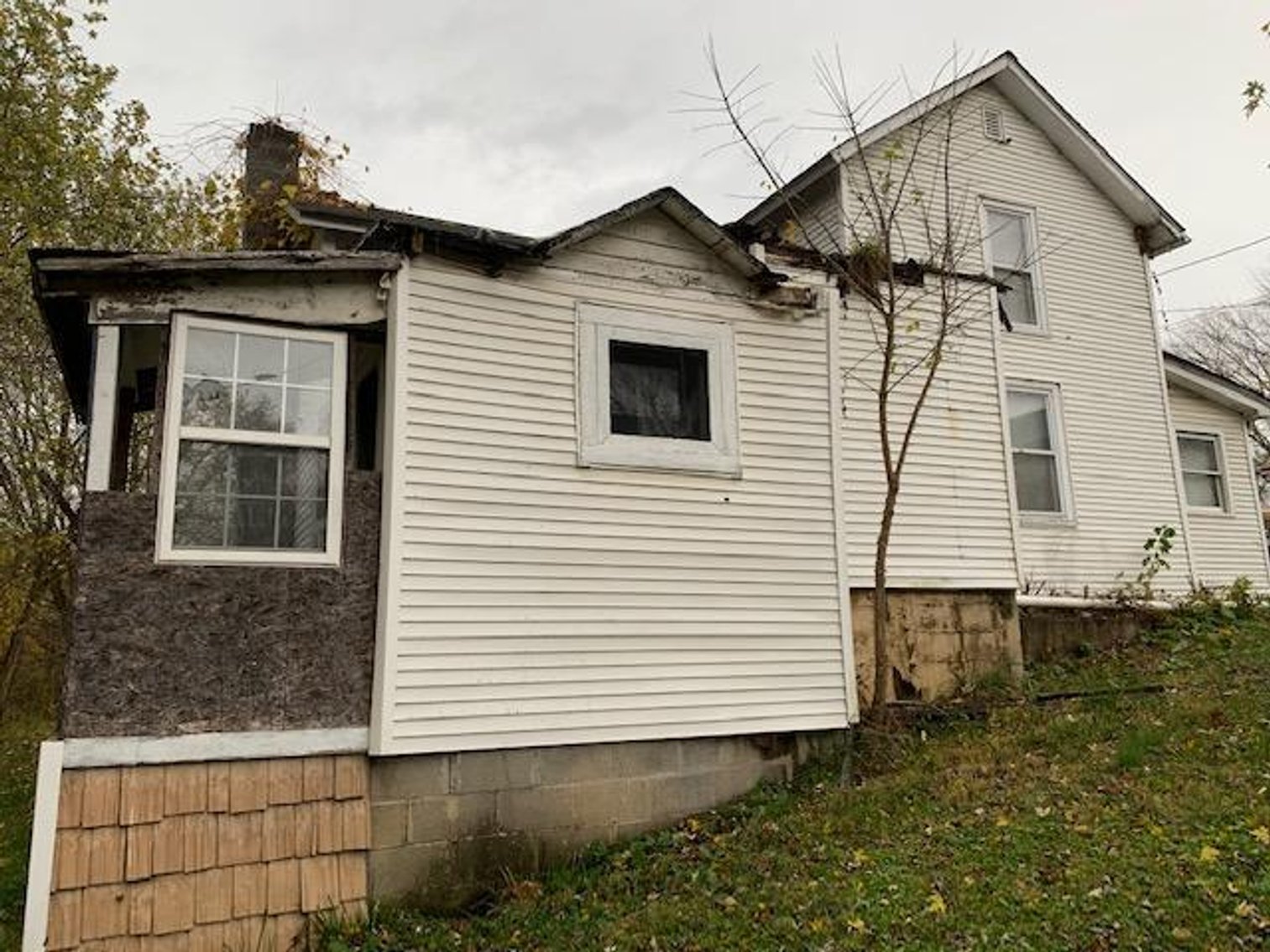 Image for Online Only Reserve Real Estate Auction Estate of Frederick Hamilton