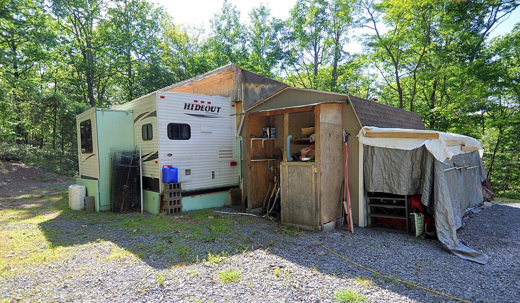 Image for Online Only Reserve Auction!  Land/Camper/Ford Windstar!