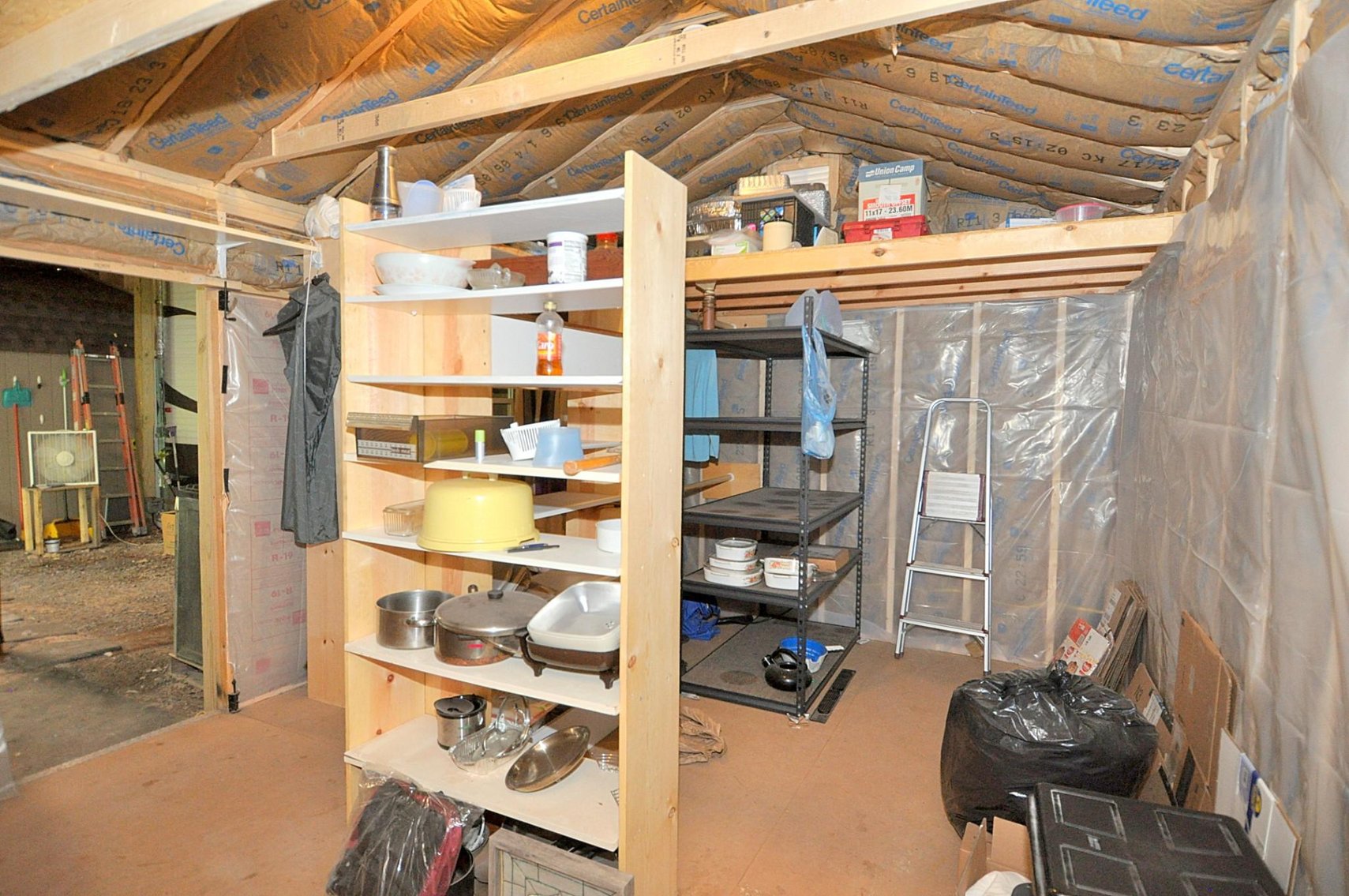 Image for Online Only Reserve Auction!  Land/Camper/Ford Windstar!