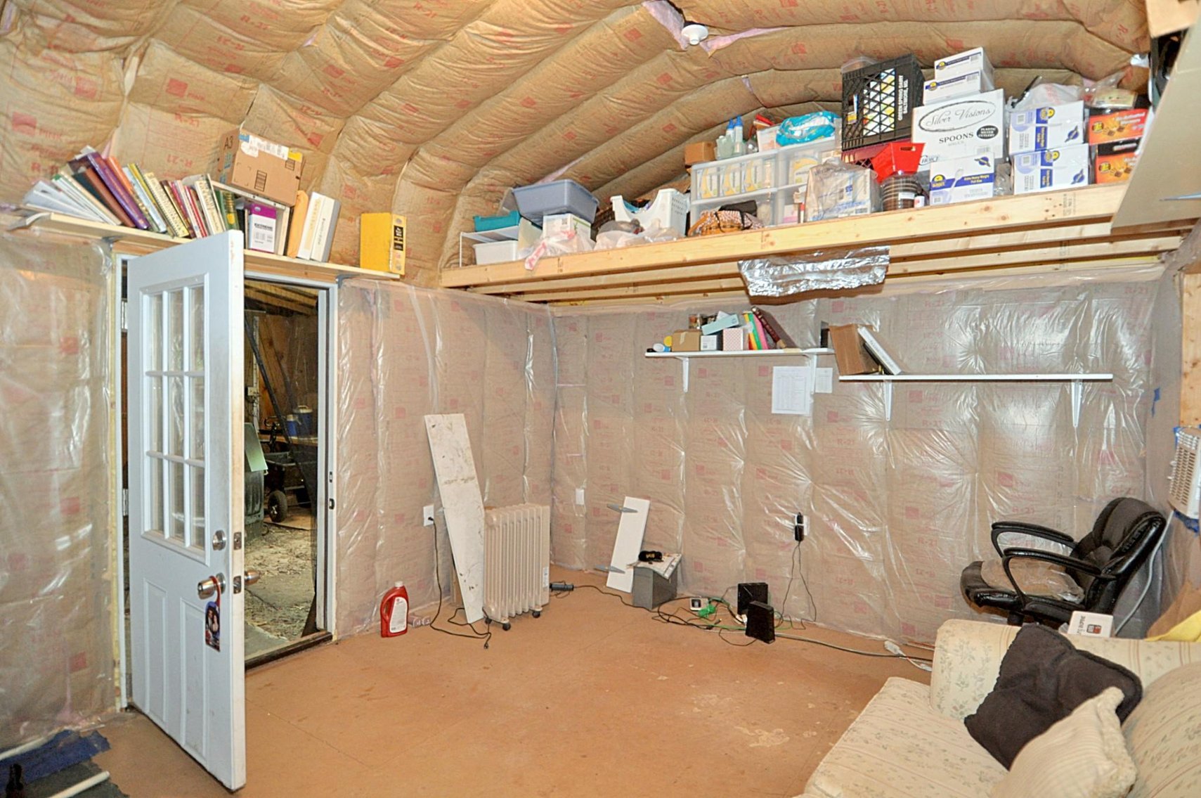 Image for Online Only Reserve Auction!  Land/Camper/Ford Windstar!