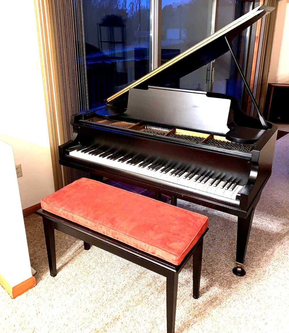 Image for Online Only Auction!  Many Well Kept Items!