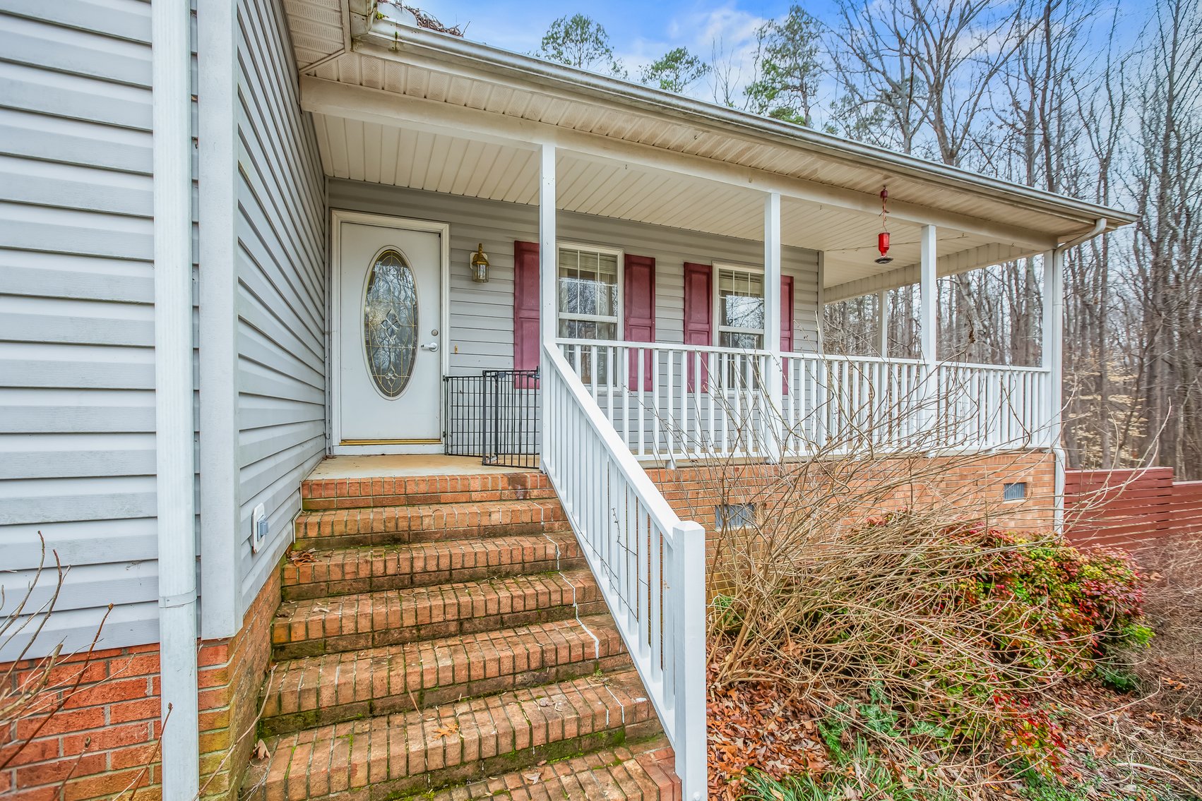 Charming Pleasant Garden Home on Spacious Lot with Large Shop