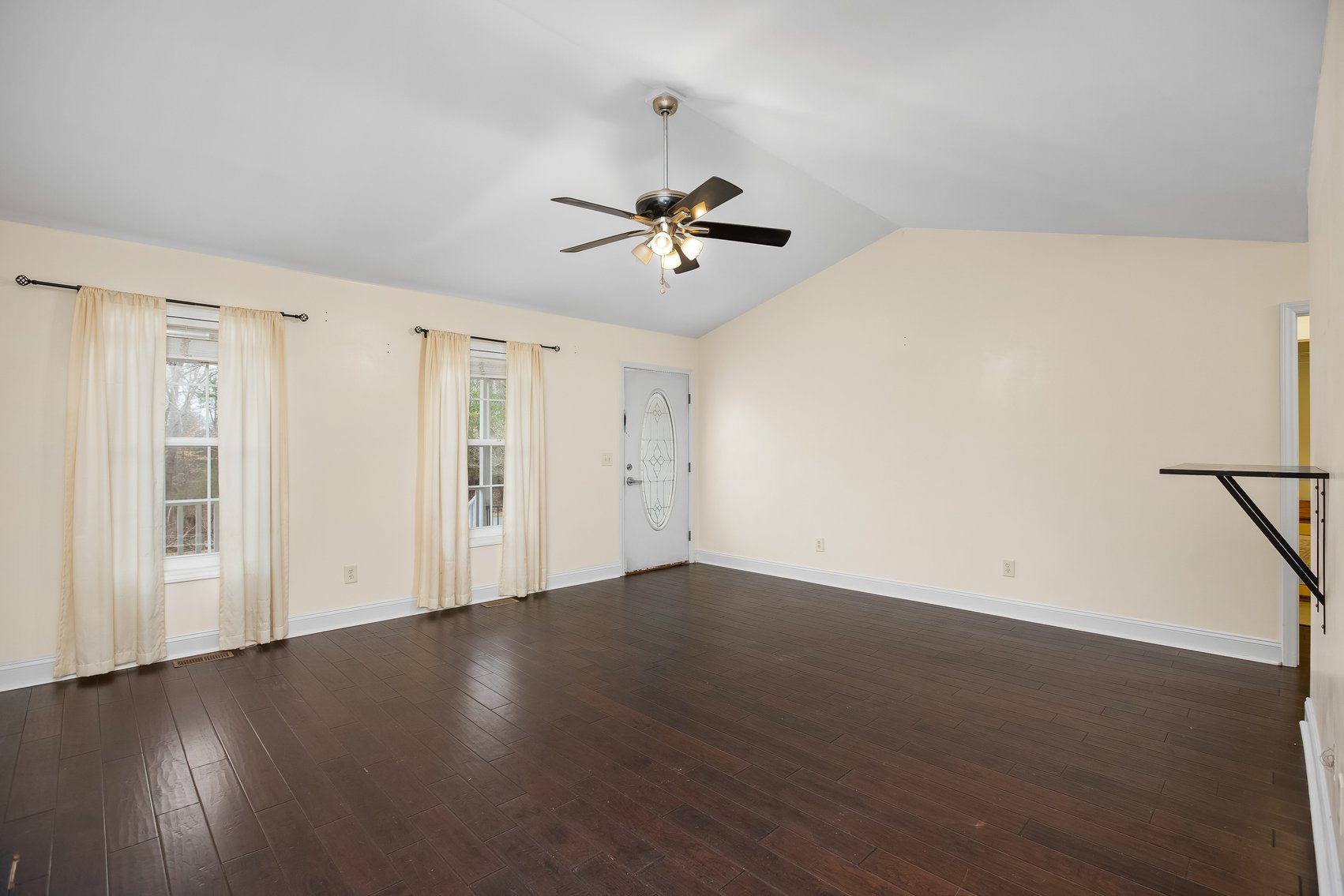 Charming Pleasant Garden Home on Spacious Lot with Large Shop