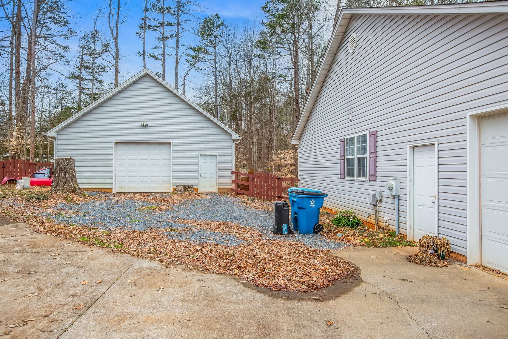 Charming Pleasant Garden Home on Spacious Lot with Large Shop