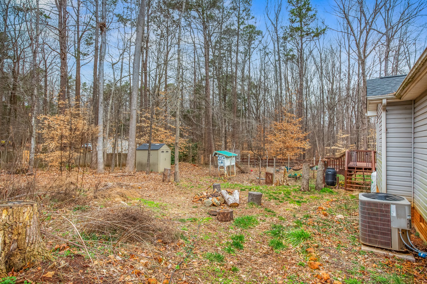 Charming Pleasant Garden Home on Spacious Lot with Large Shop