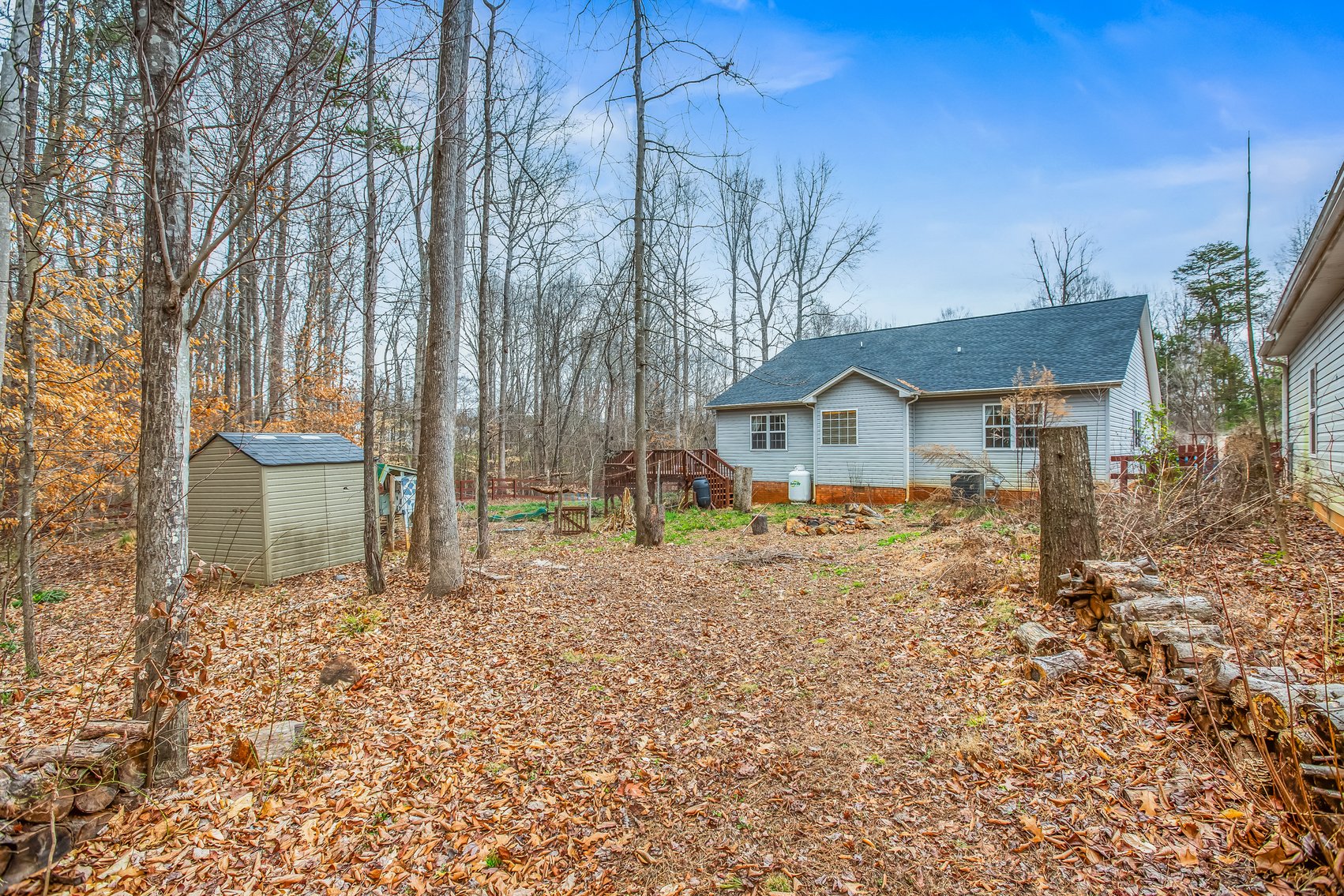 Charming Pleasant Garden Home on Spacious Lot with Large Shop