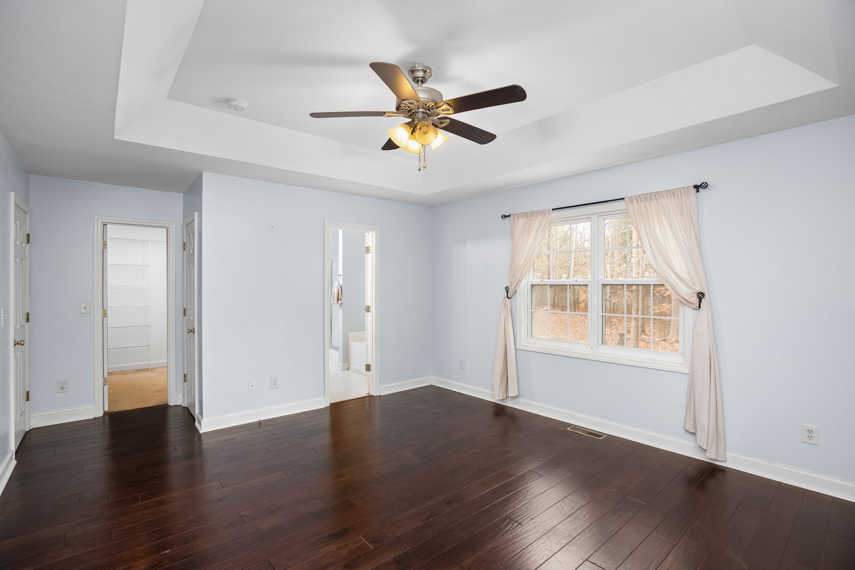 Charming Pleasant Garden Home on Spacious Lot with Large Shop