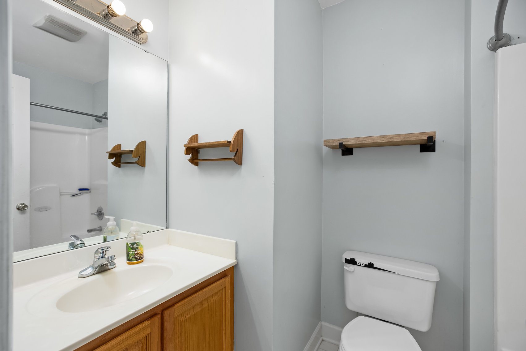 Charming Pleasant Garden Home on Spacious Lot with Large Shop