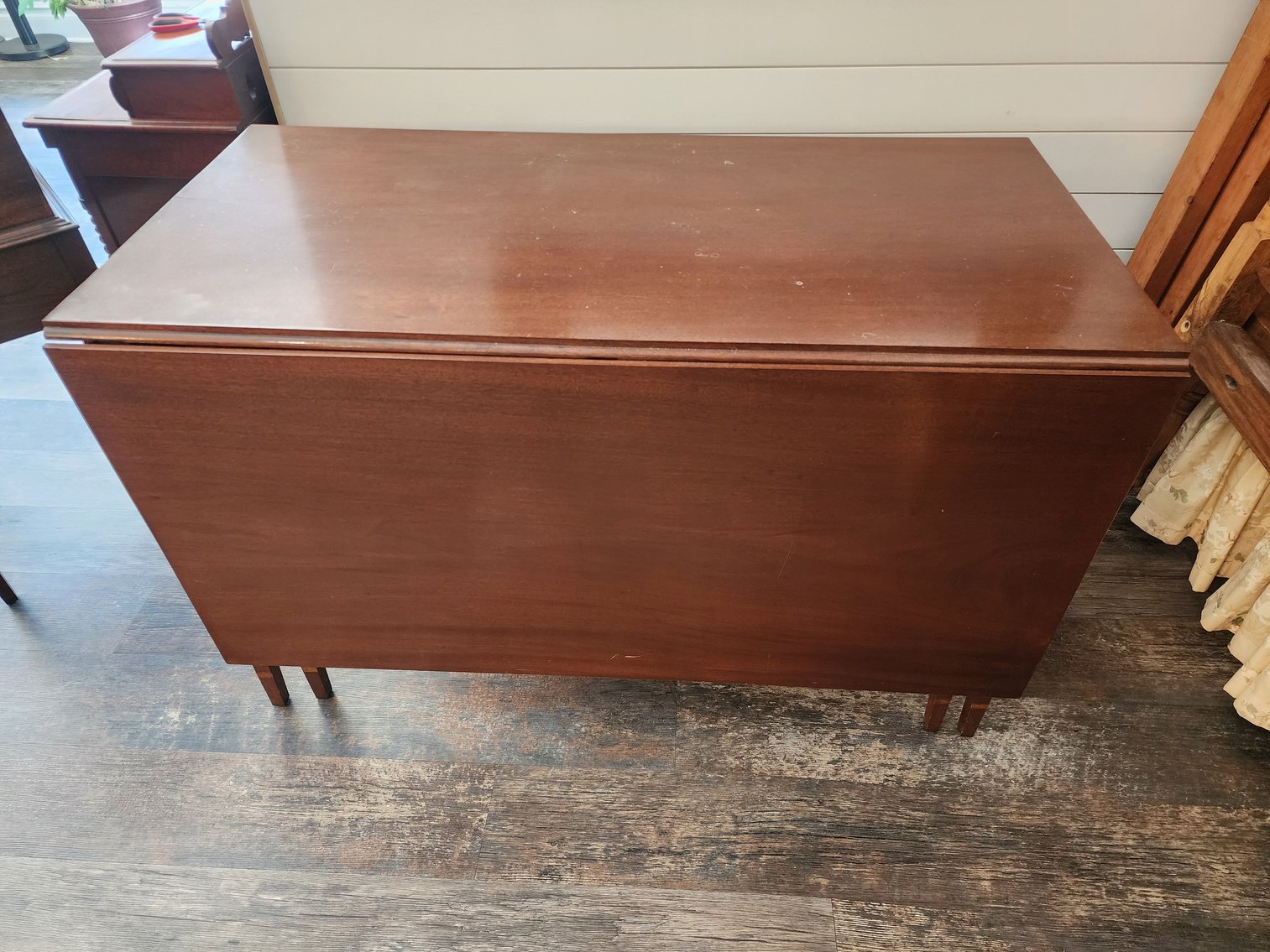 Vintage Elegance Auction