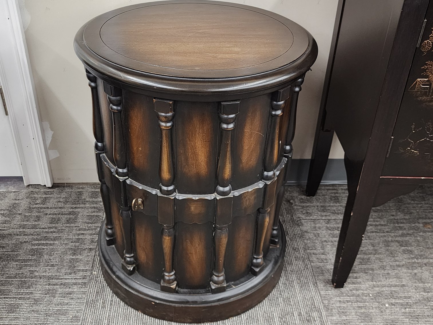 Stamps, Coins & Office Furnishings Auction