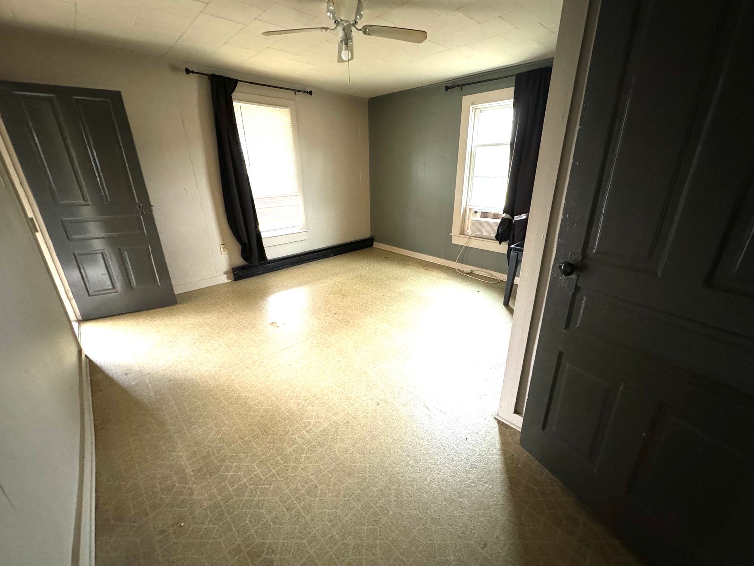 Hickory Home Auction