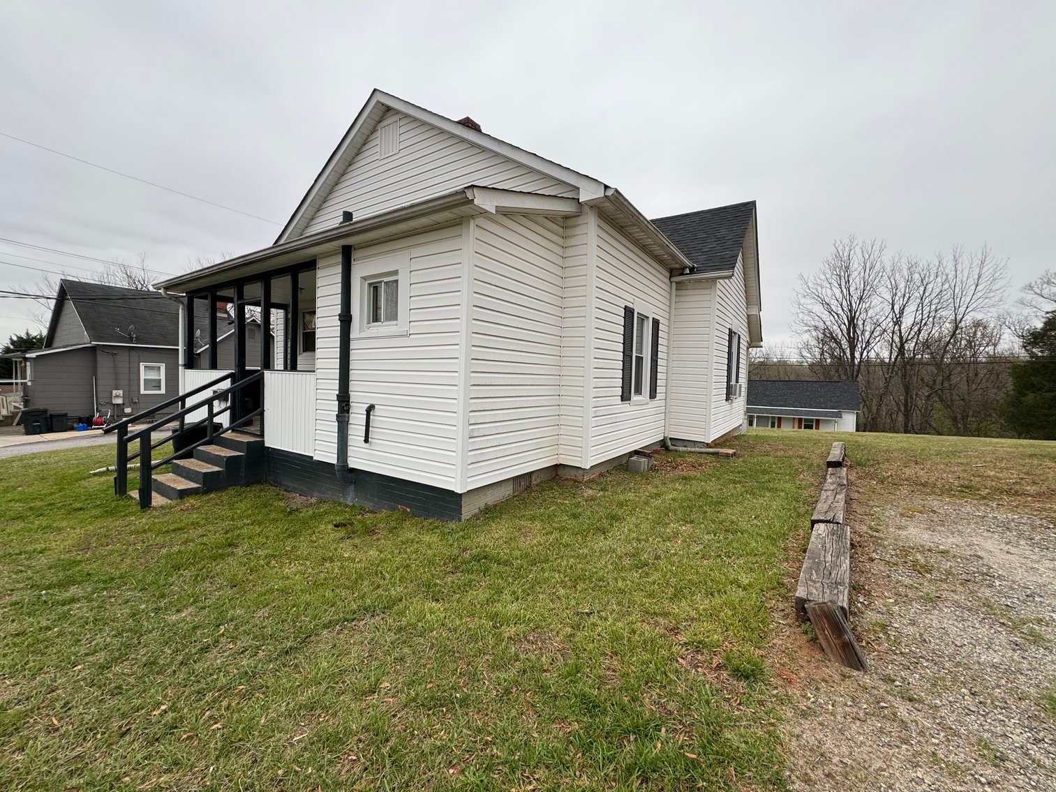 Hickory Home Auction