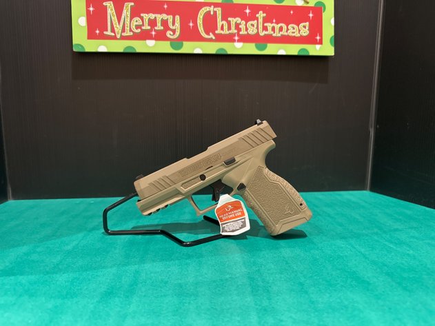 Image for Christmas Guns Auction