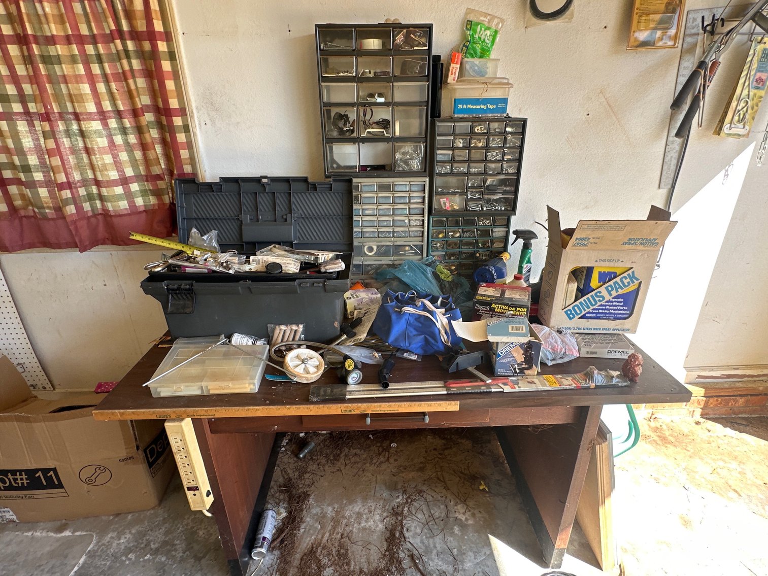 Vintage Finds & Collector's Treasures Auction