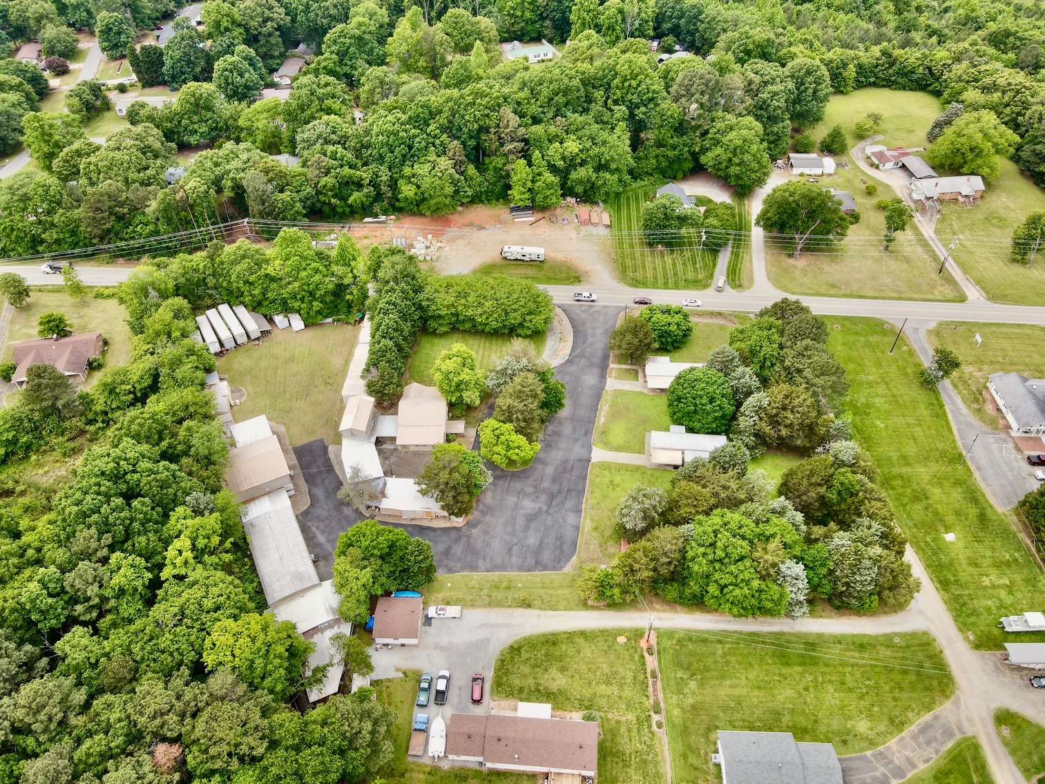 3 Homes + 5 Shops = 1 Special Auction with Endless Possibilities!