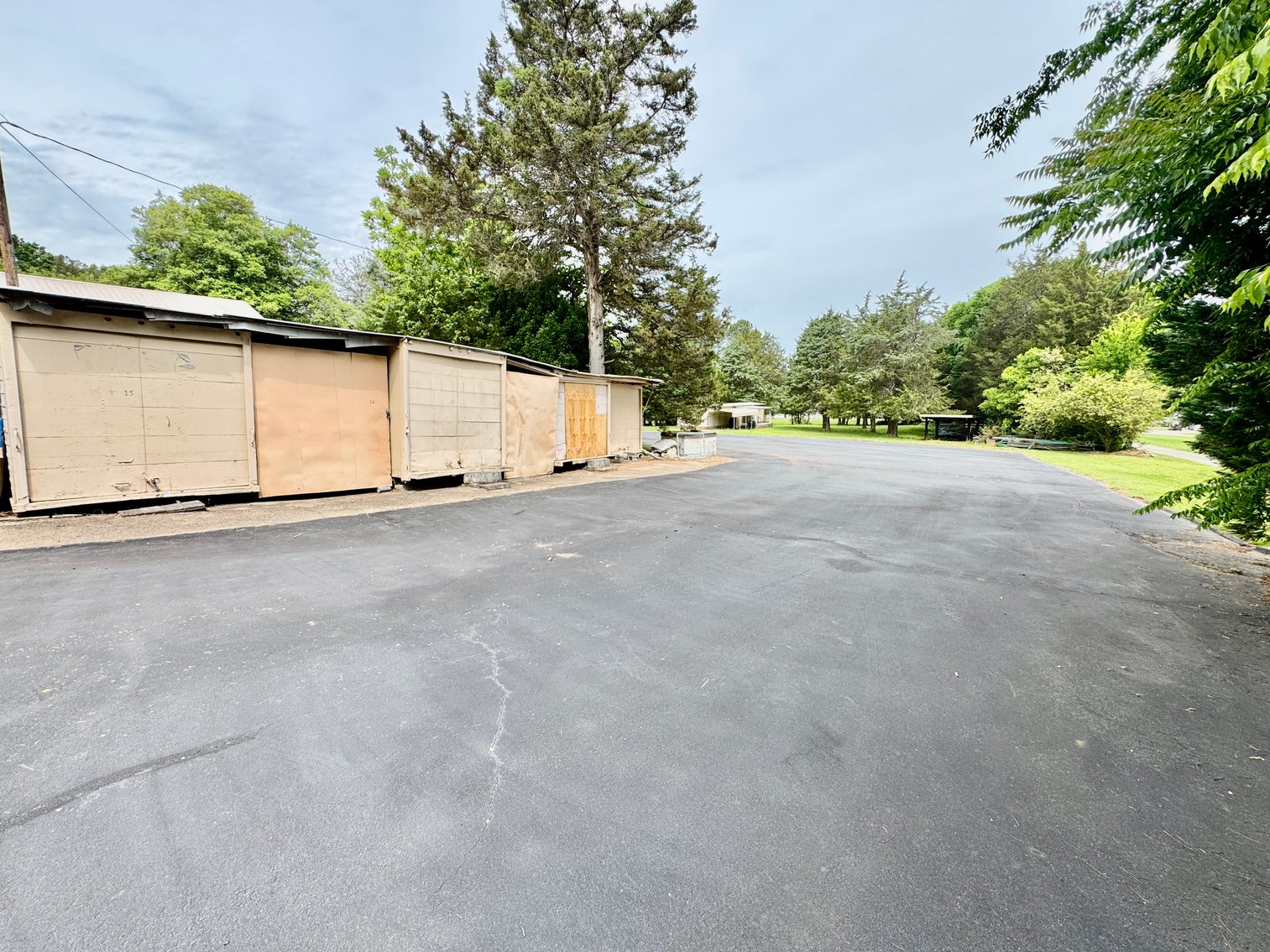 3 Homes + 5 Shops = 1 Special Auction with Endless Possibilities!