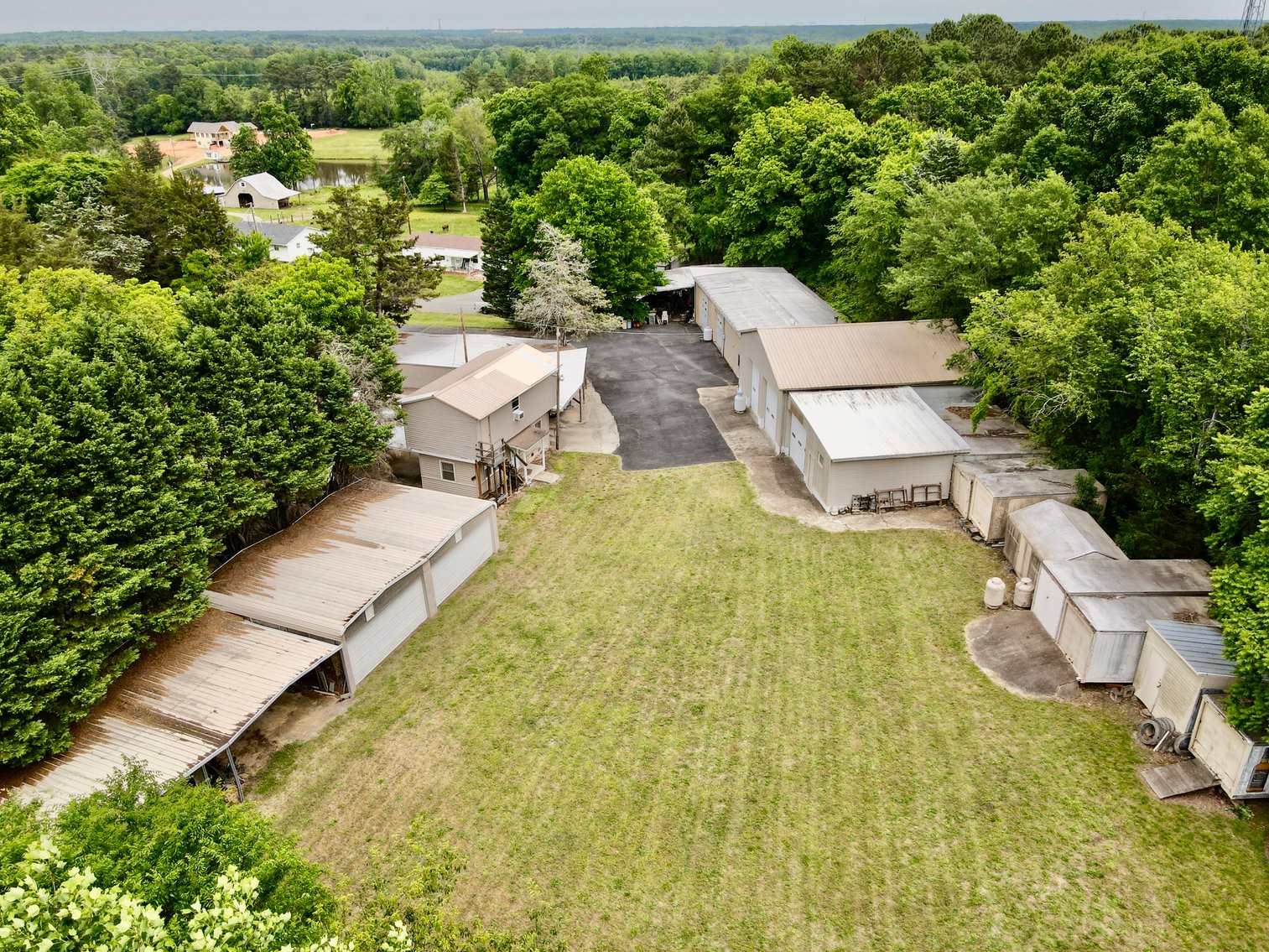 3 Homes + 5 Shops = 1 Special Auction with Endless Possibilities!