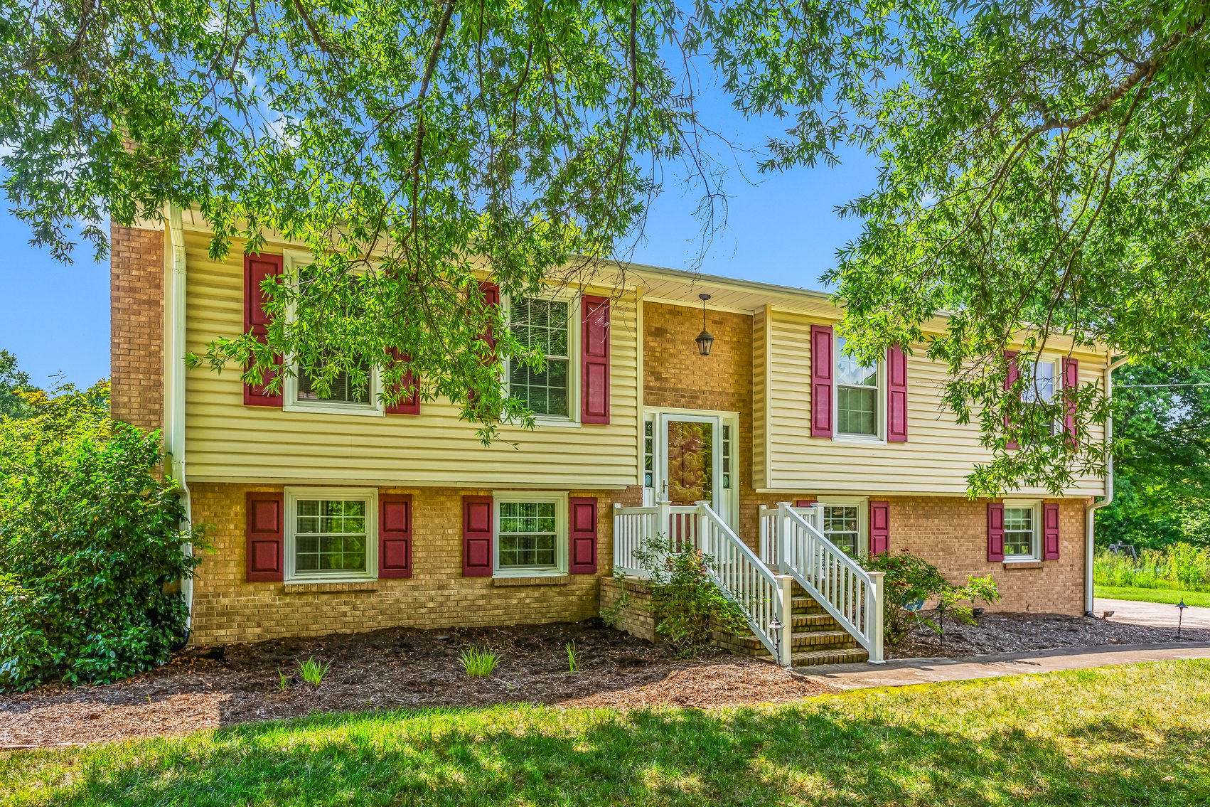 Charming Clemmons Home