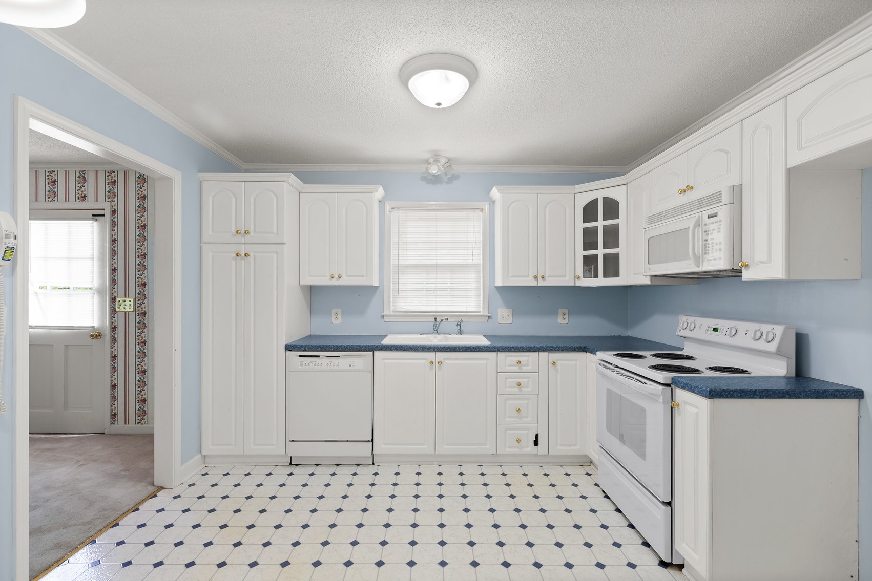 Charming Clemmons Home