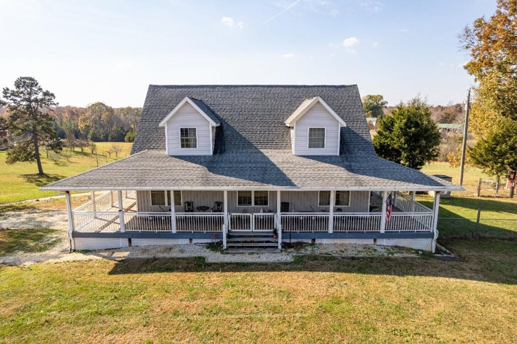 Image for **UNDER CONTRACT** House on 25 Acres Appomattox Va 3 Buildings with Pond