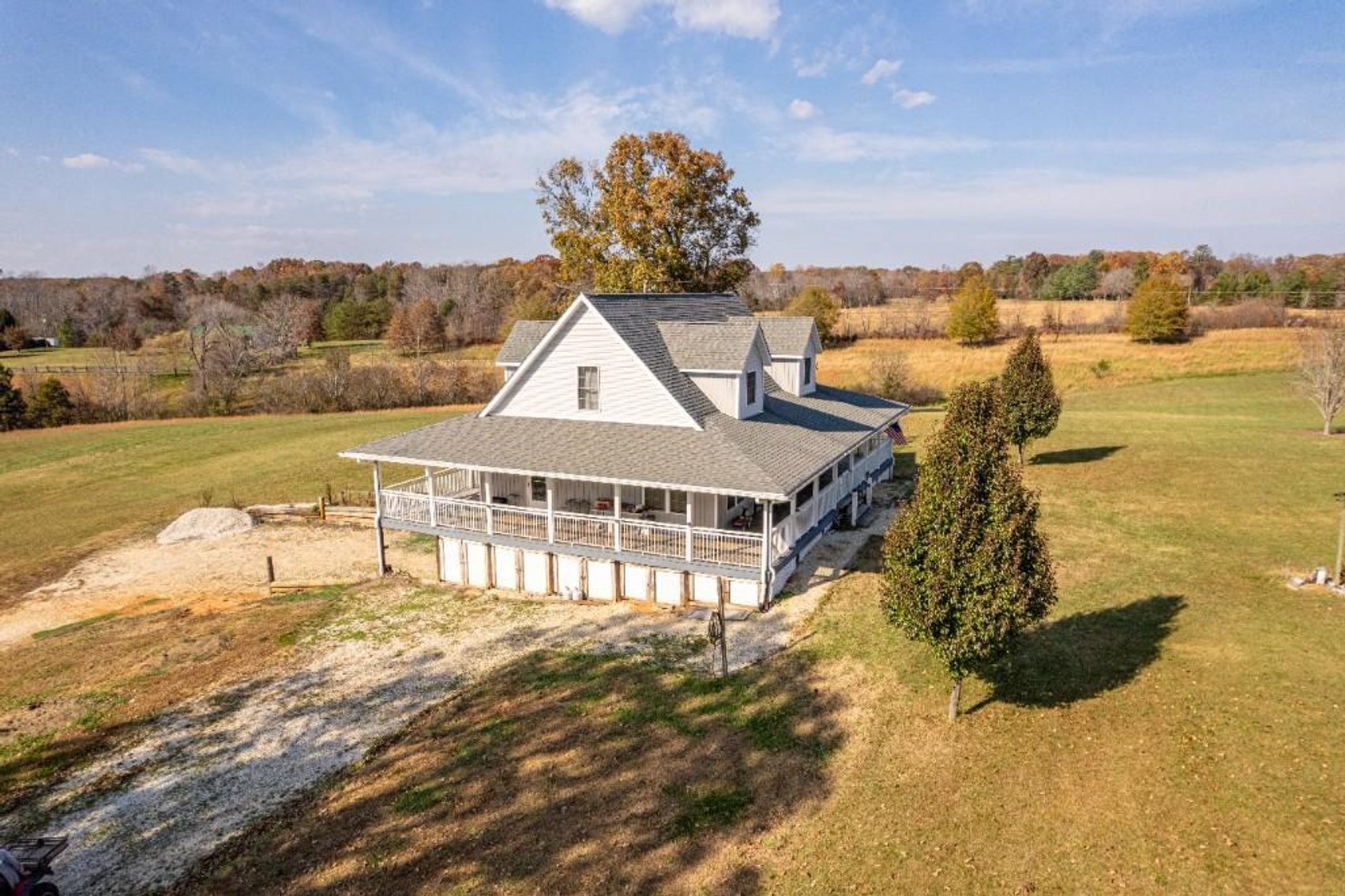 Image for **UNDER CONTRACT** House on 25 Acres Appomattox Va 3 Buildings with Pond