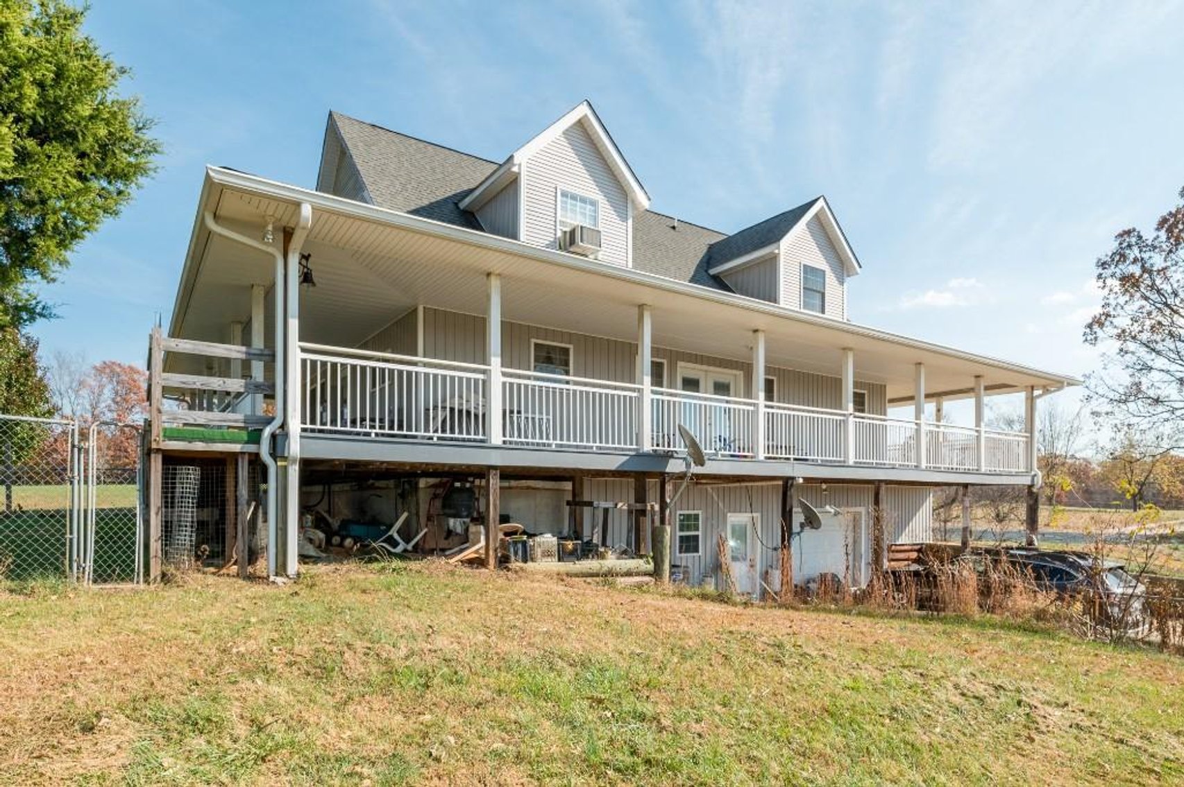 Image for **UNDER CONTRACT** House on 25 Acres Appomattox Va 3 Buildings with Pond