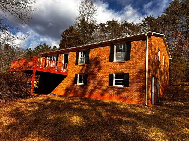 Image for House On 8 +/- Acres Callands VA