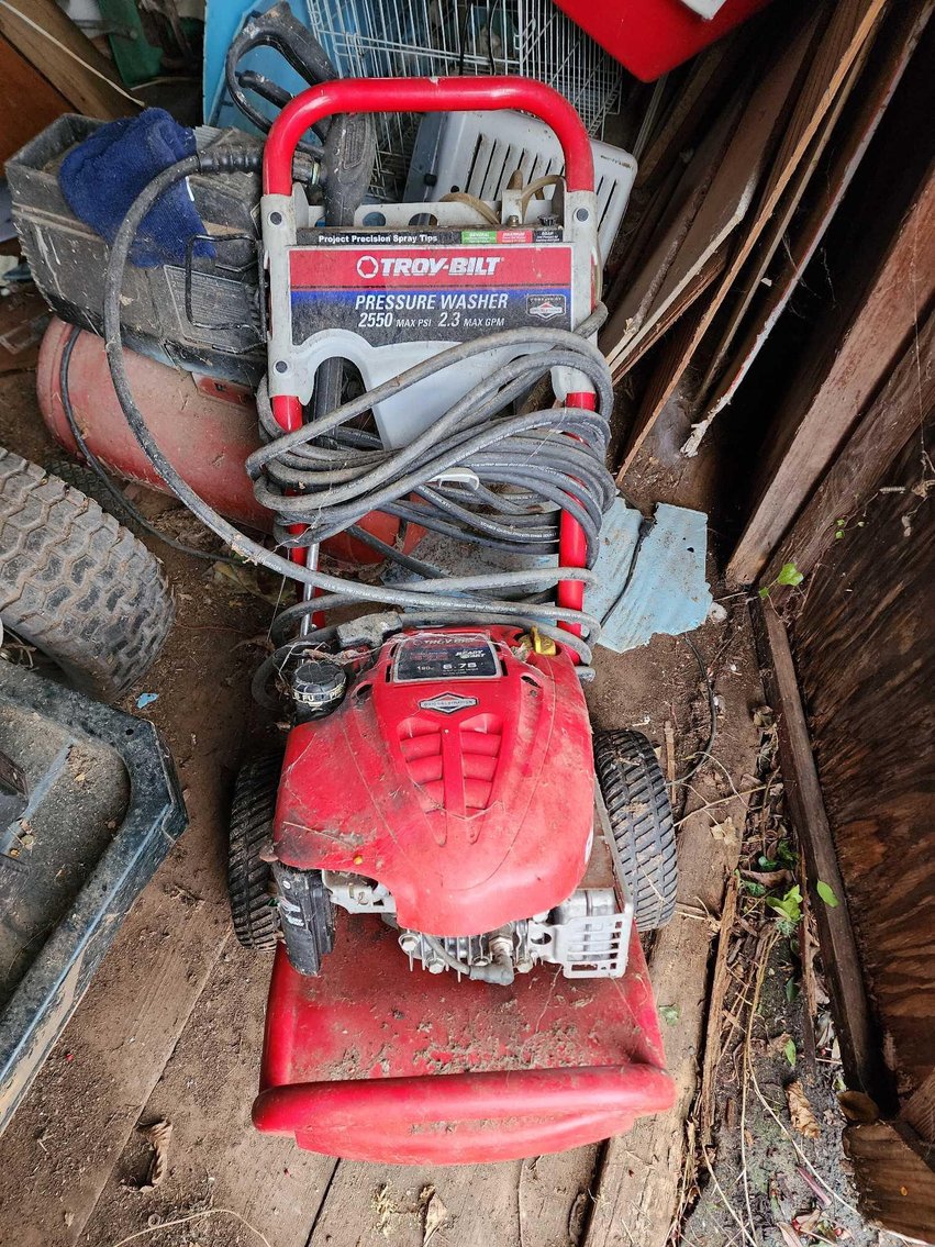 Image for *ONLINE ONLY* LIVING ESTATE OF KATHLEEN KIRBY BEDFORD VA