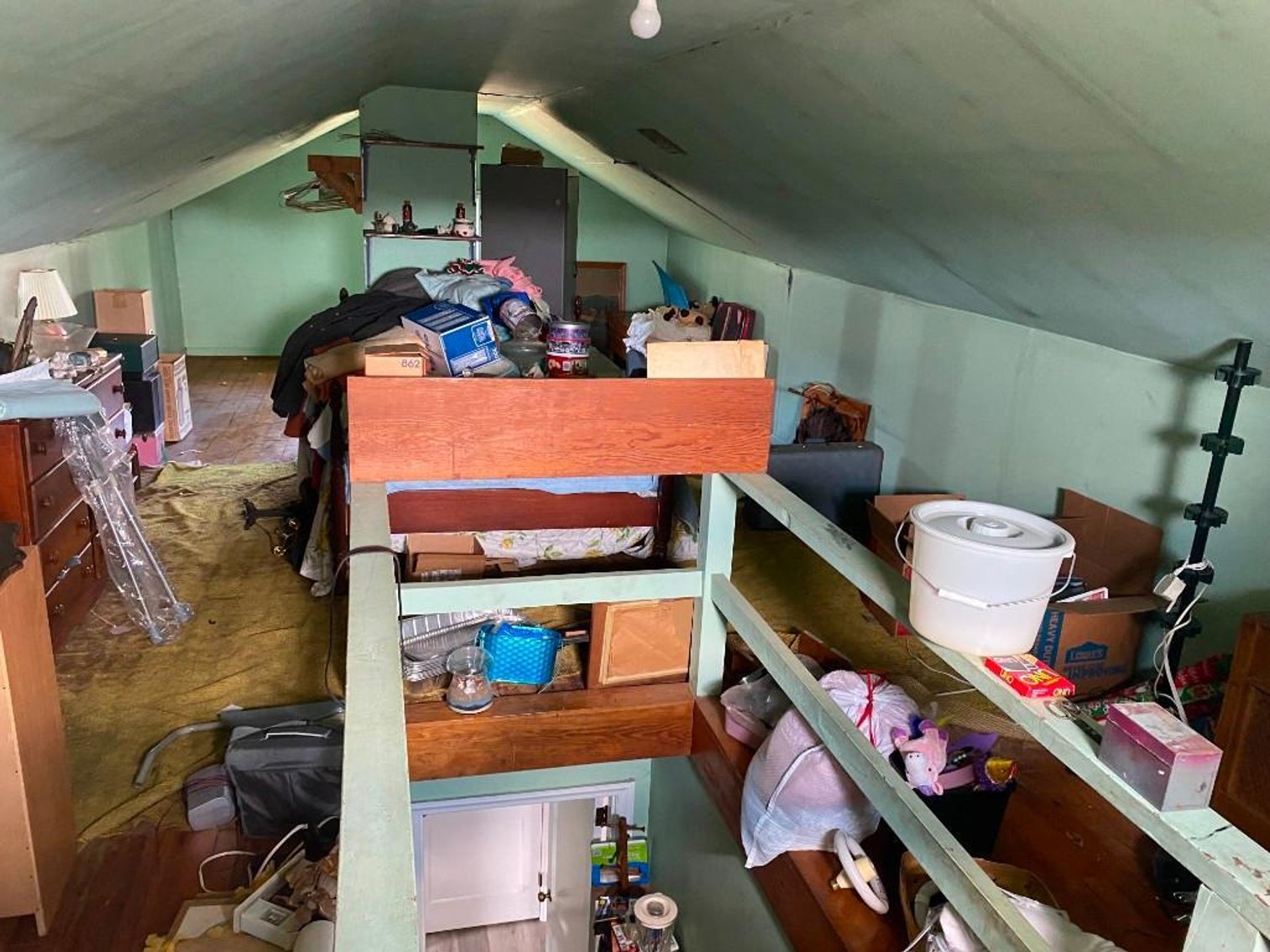 Image for HOME SOLD PRIOR TO AUCTION !!!  SOLD SOLD SOLD ESTATE OF ALBERT M.TYREE -  1 1/2 STORY CAPE COD BRICK HOME