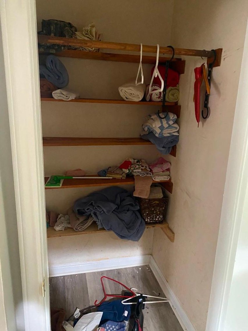 Image for HOME SOLD PRIOR TO AUCTION !!!  SOLD SOLD SOLD ESTATE OF ALBERT M.TYREE -  1 1/2 STORY CAPE COD BRICK HOME