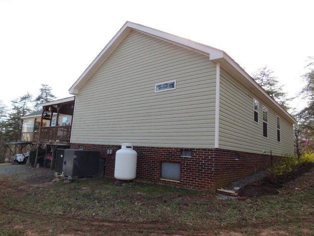 Image for Nathalie Estate Auction - Home on 70.82 Ac in Nathalie, VA